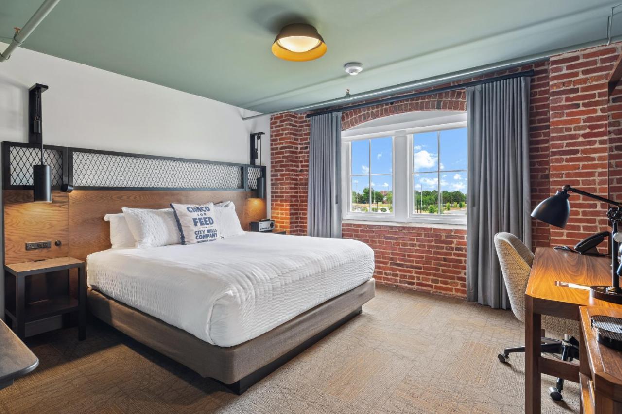 Hotel Mills